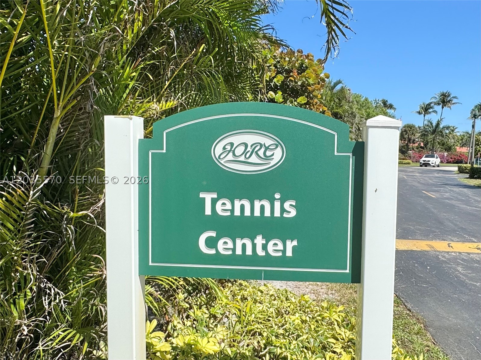 JUPITER OCEAN AND RACQUET - Residential