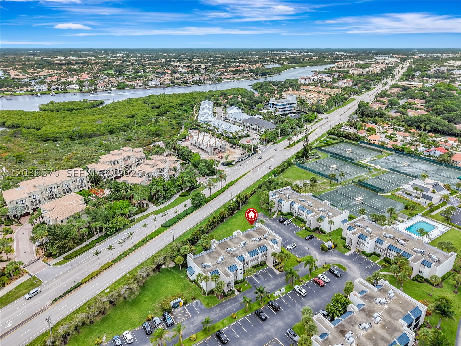 JUPITER OCEAN AND RACQUET - Residential