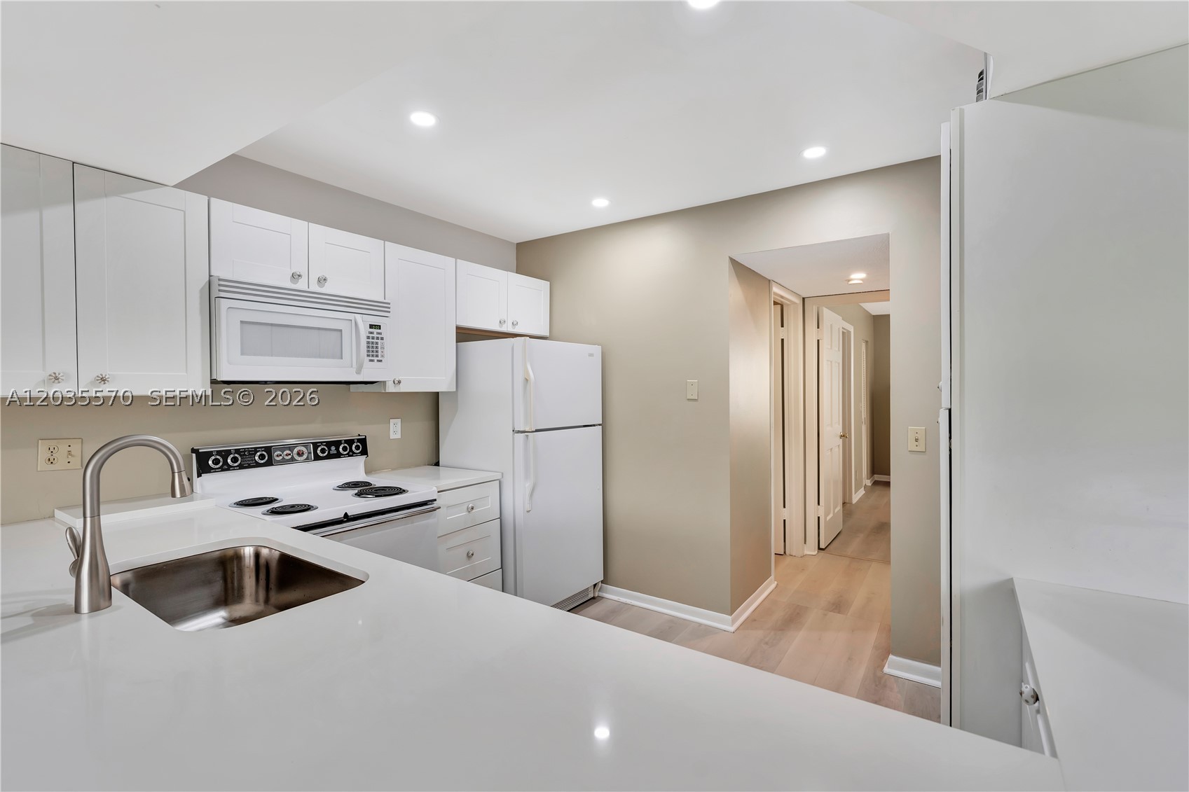 JUPITER OCEAN AND RACQUET - Residential