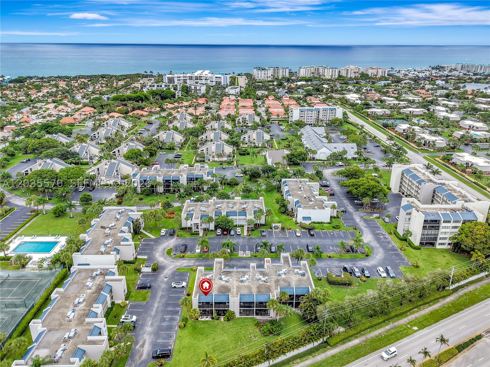 JUPITER OCEAN AND RACQUET - Residential