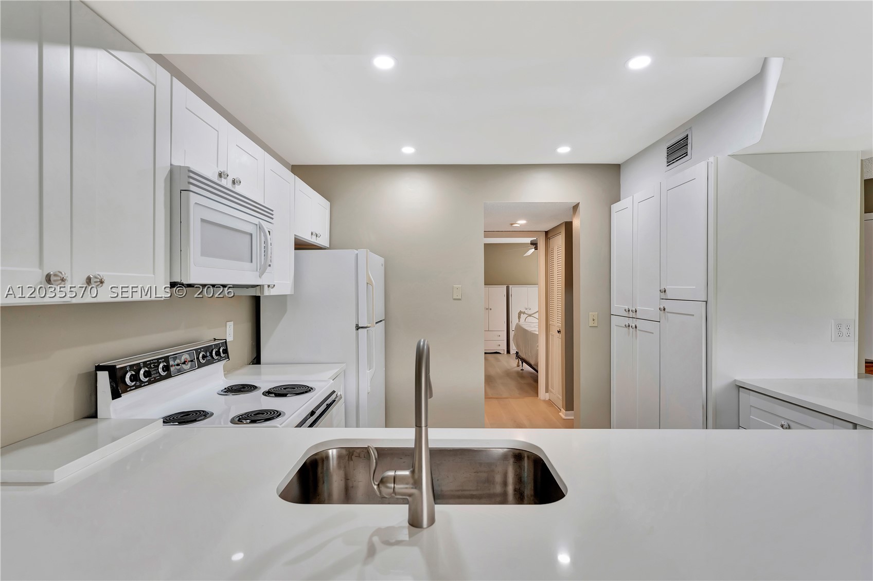 JUPITER OCEAN AND RACQUET - Residential