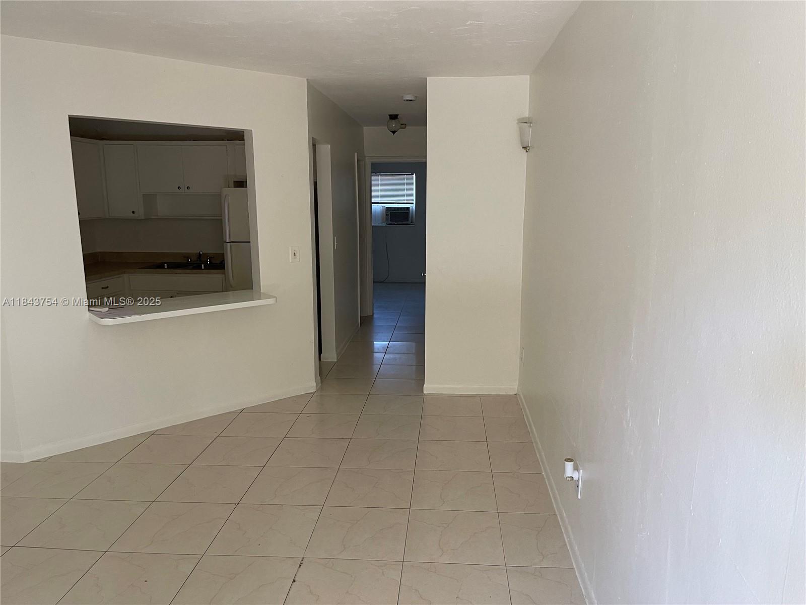 SUNRISE GOLF VILLAGE SEC - Residential Lease
