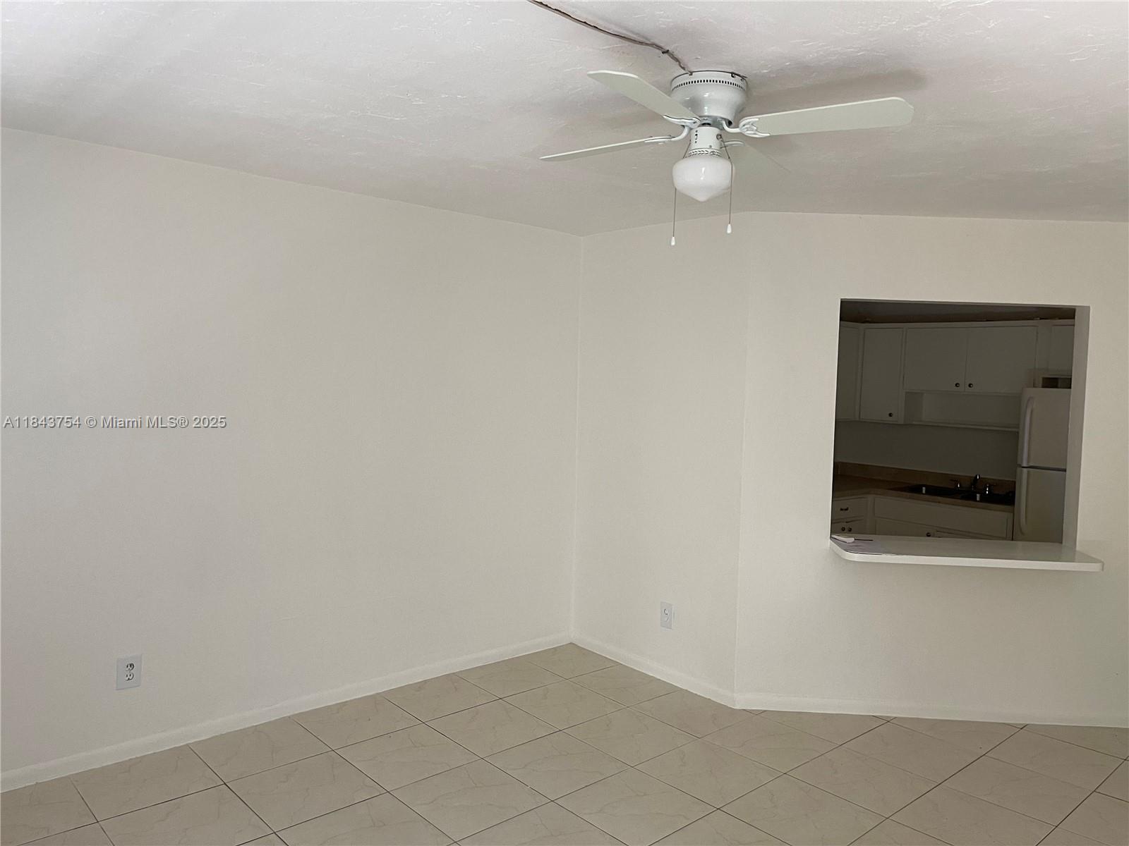 SUNRISE GOLF VILLAGE SEC - Residential Lease