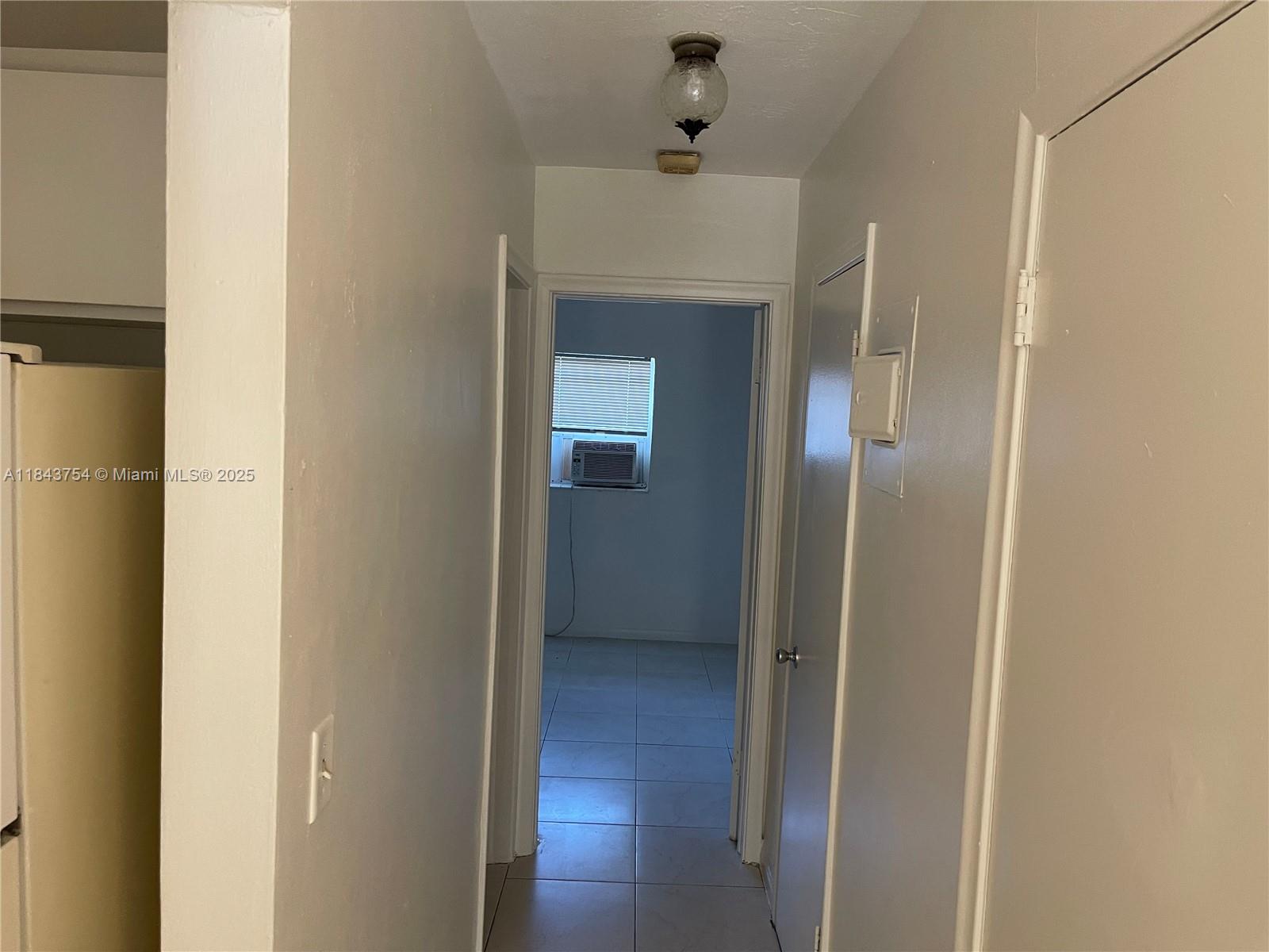 SUNRISE GOLF VILLAGE SEC - Residential Lease
