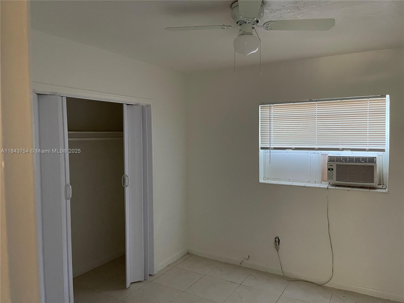 SUNRISE GOLF VILLAGE SEC - Residential Lease