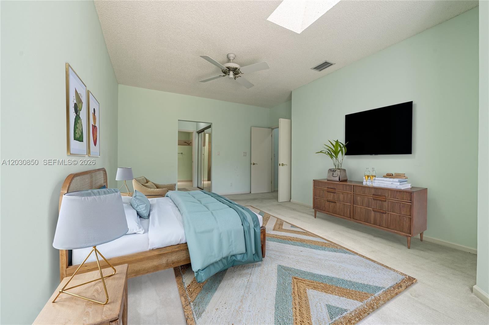 PARKLAND LAKES - Residential