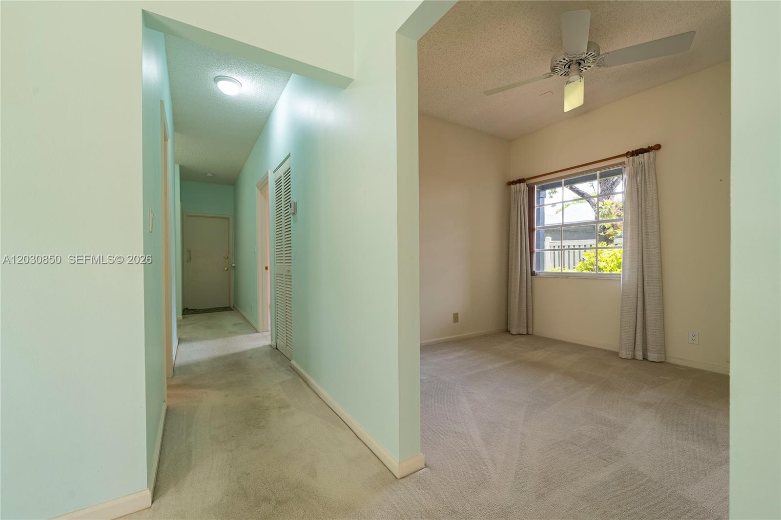 PARKLAND LAKES - Residential