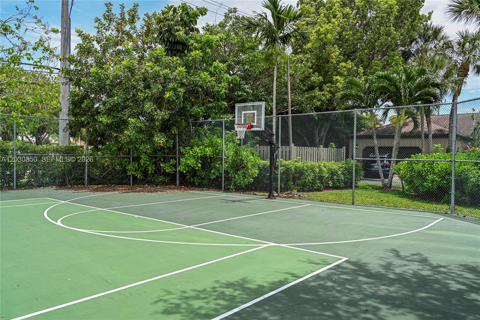 PARKLAND LAKES - Residential