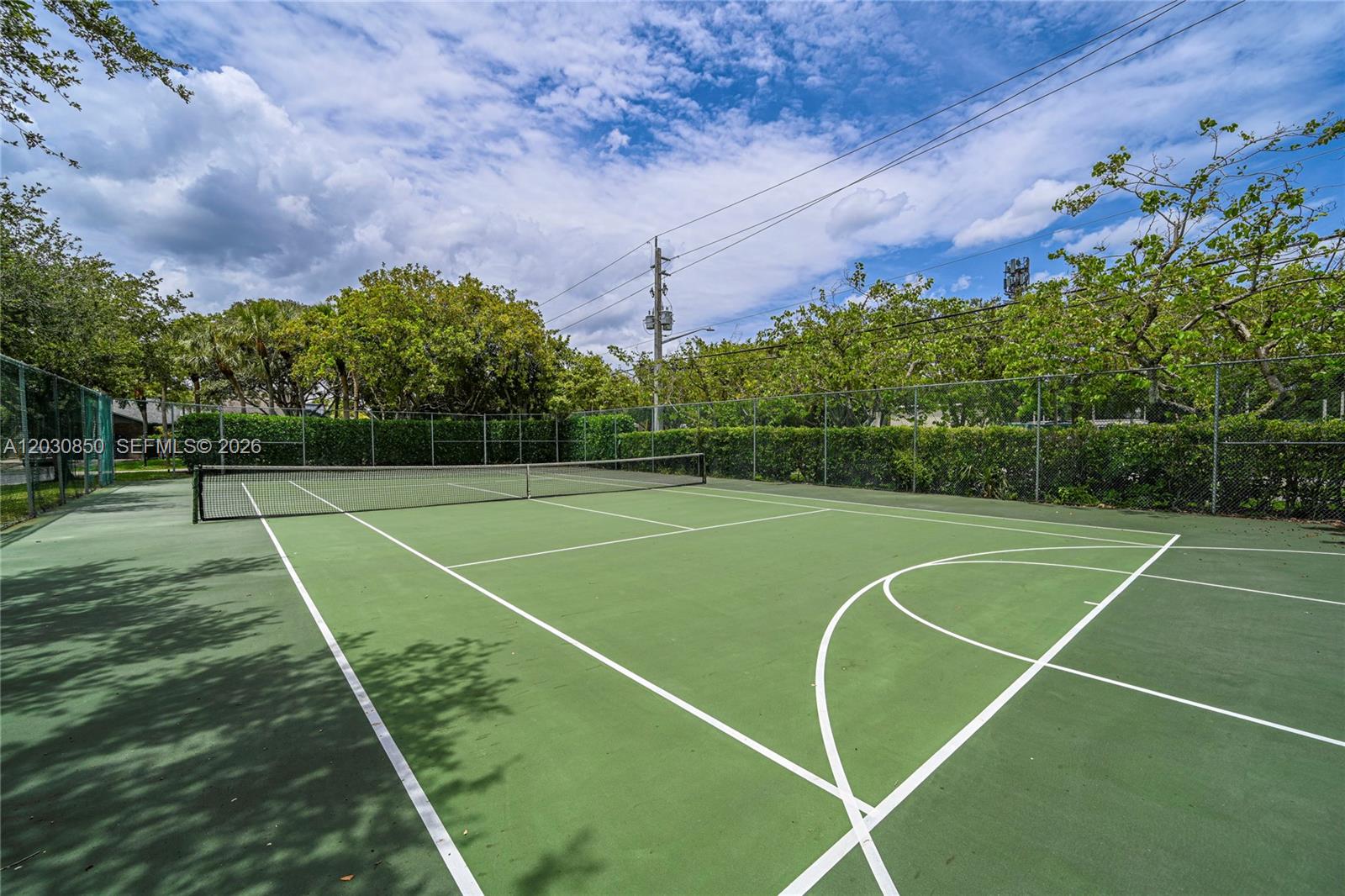 PARKLAND LAKES - Residential