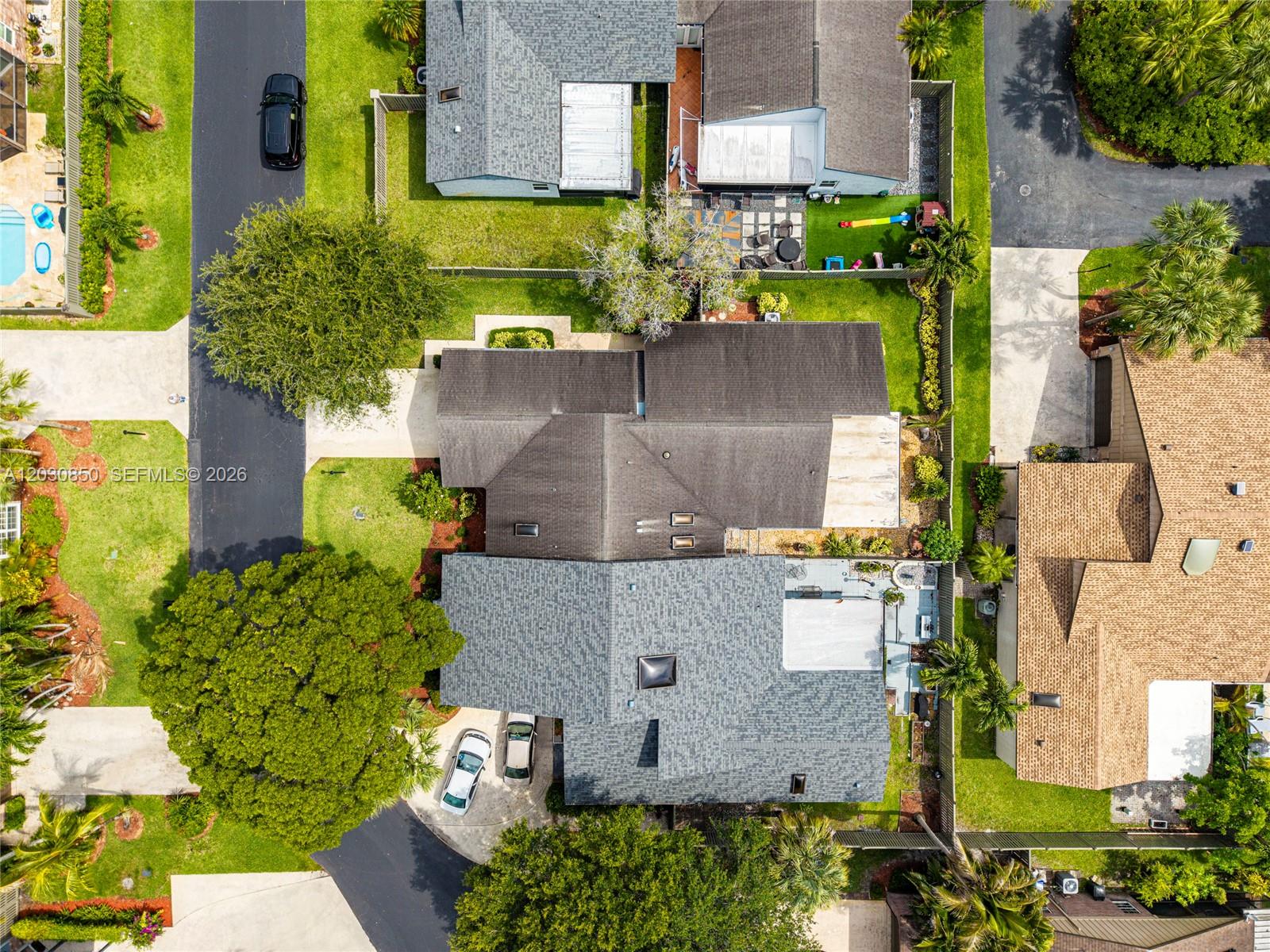 PARKLAND LAKES - Residential