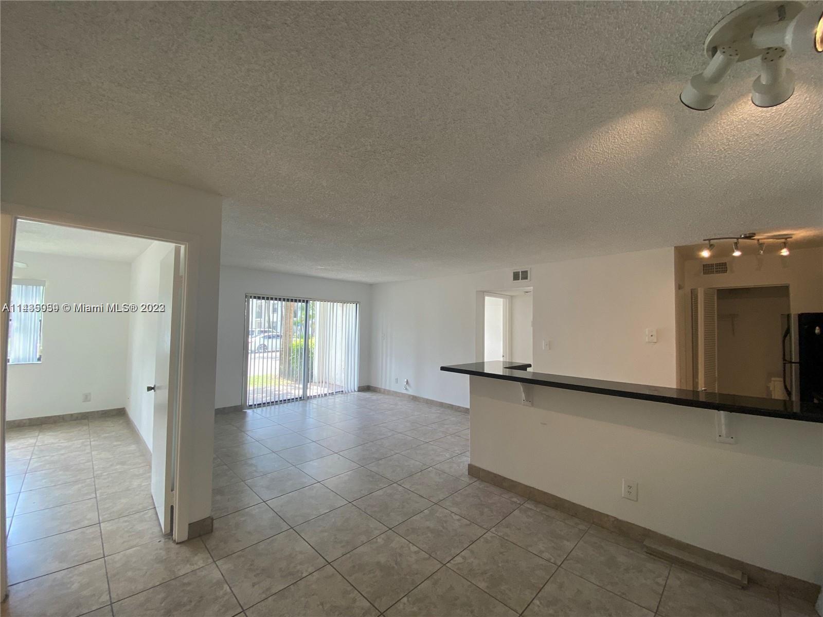 Amazingly located 2 bedroom, 2 bath unit just 5 minutes away from I95. Convenient location, close to Walmart, Target, Publix, and a variety of restaurants and shopping centers. Orangebrook Golf course across the street. Great set of amenities: Tennis court, two pools, spa/jacuzzi, and an on-site fitness center. Pet friendly, clean, calm and quiet neighborhood. Hollywood Beach is only a short 15-minute drive away. Unit features split bedrooms and an open patio balcony