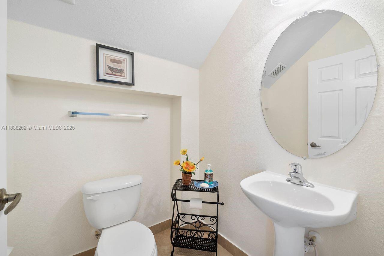 TUSCAN VILLAS CONDO - Residential