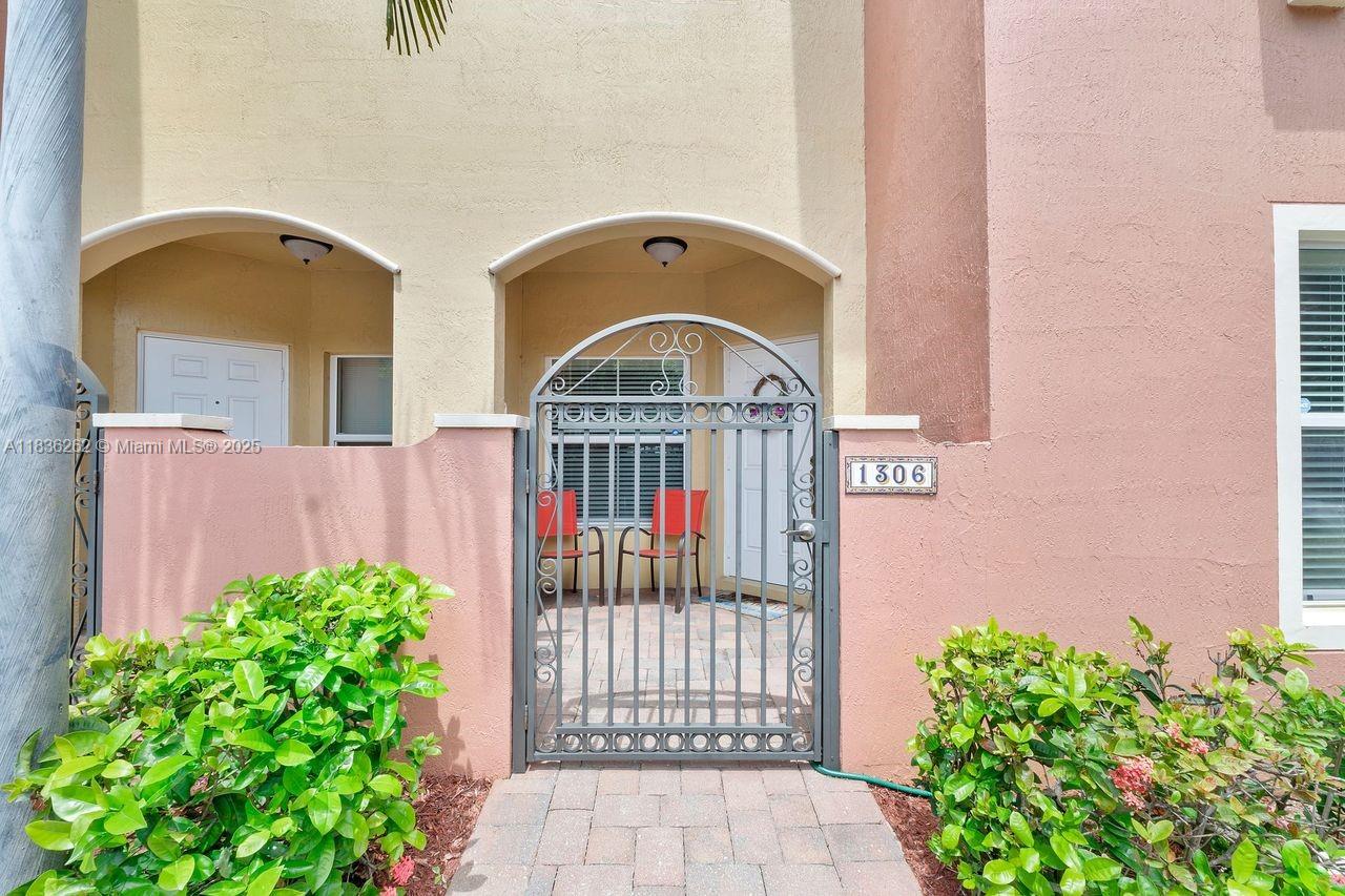 TUSCAN VILLAS CONDO - Residential