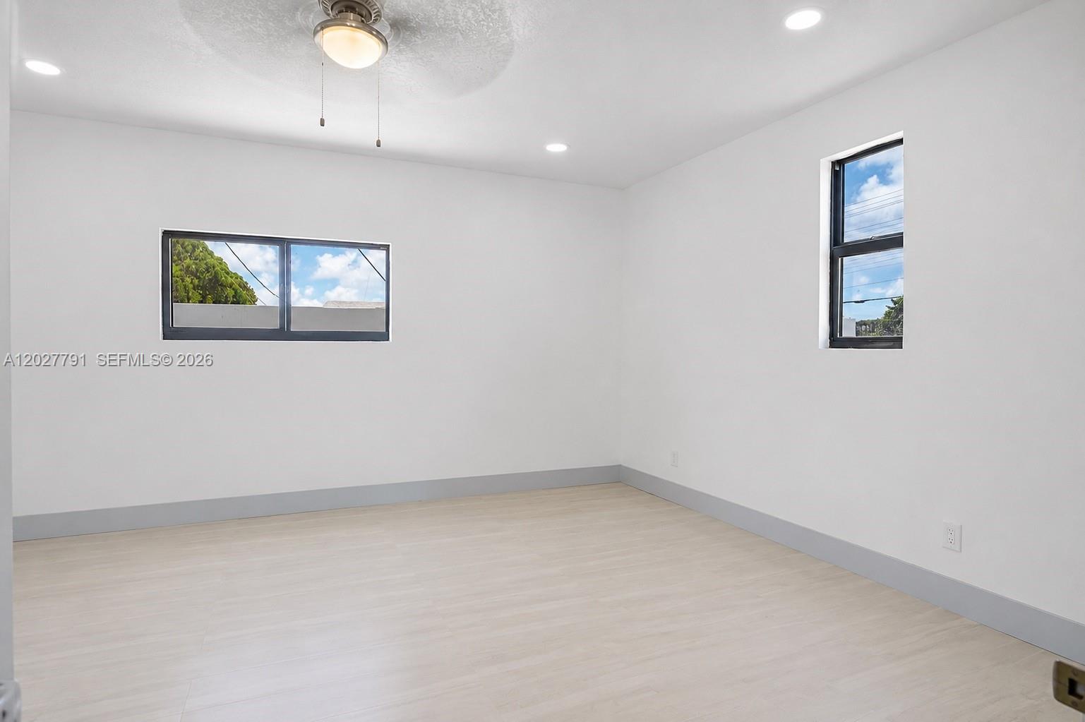 LEE GROVE ESTS - Residential