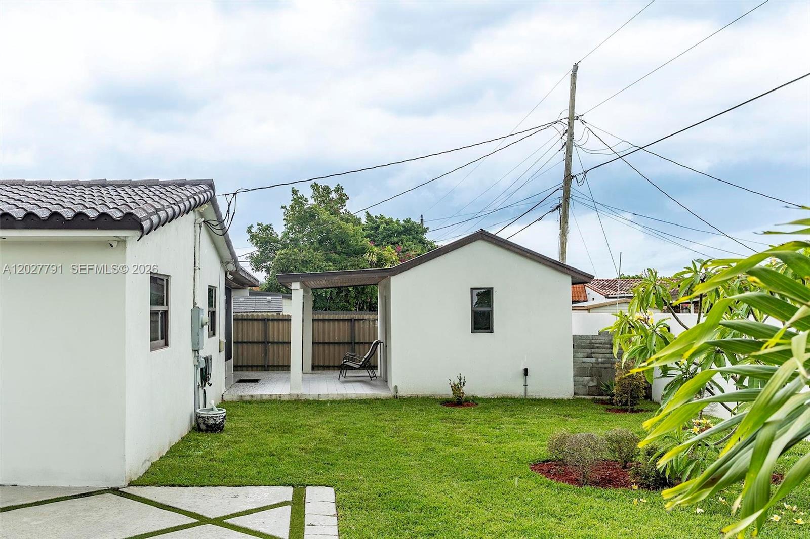 LEE GROVE ESTS - Residential