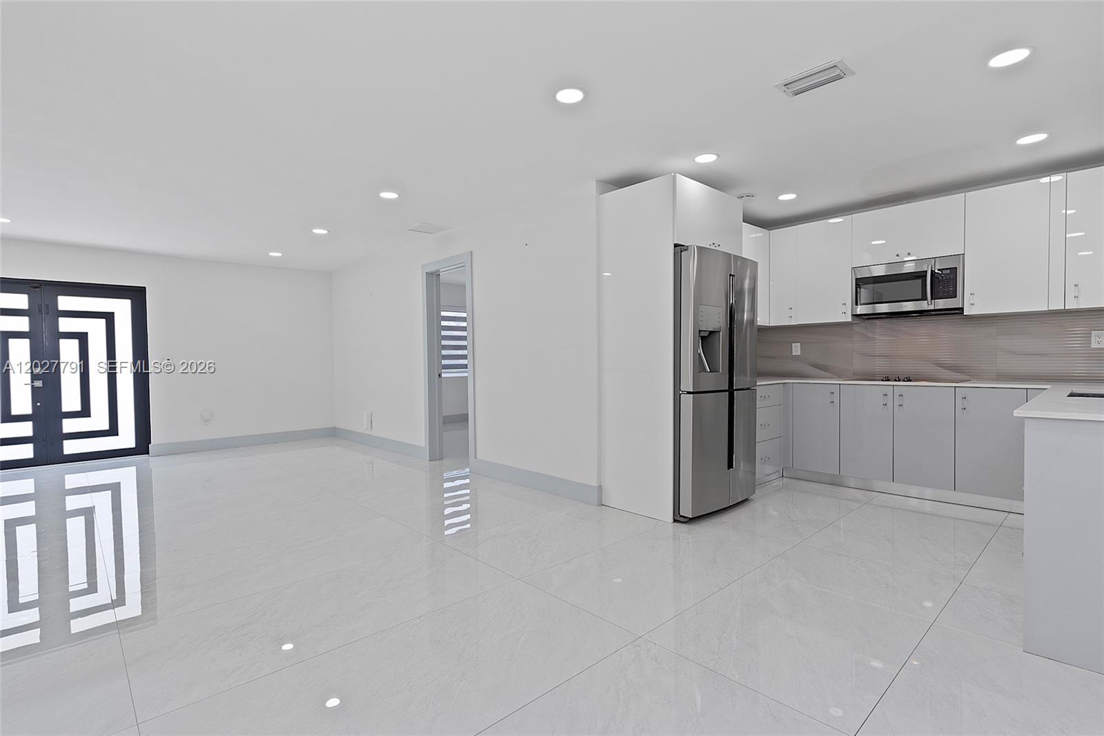 LEE GROVE ESTS - Residential