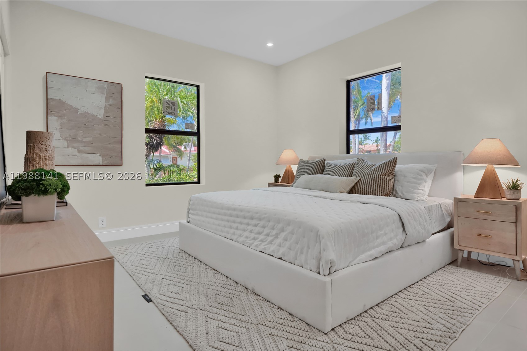 HOLLYWOOD LAKES SECTION - Residential