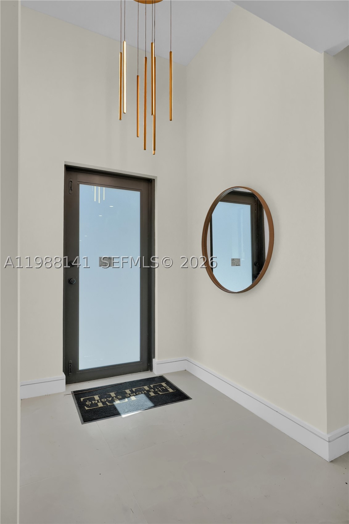 HOLLYWOOD LAKES SECTION - Residential