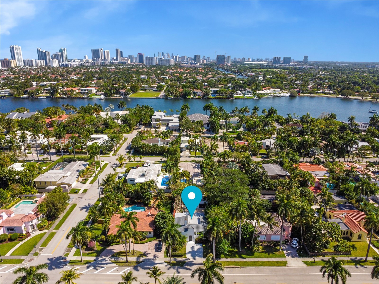 HOLLYWOOD LAKES SECTION - Residential