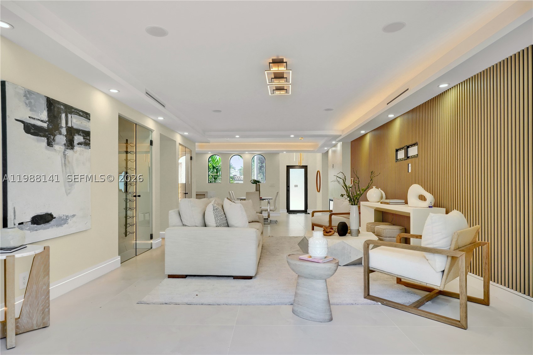 HOLLYWOOD LAKES SECTION - Residential