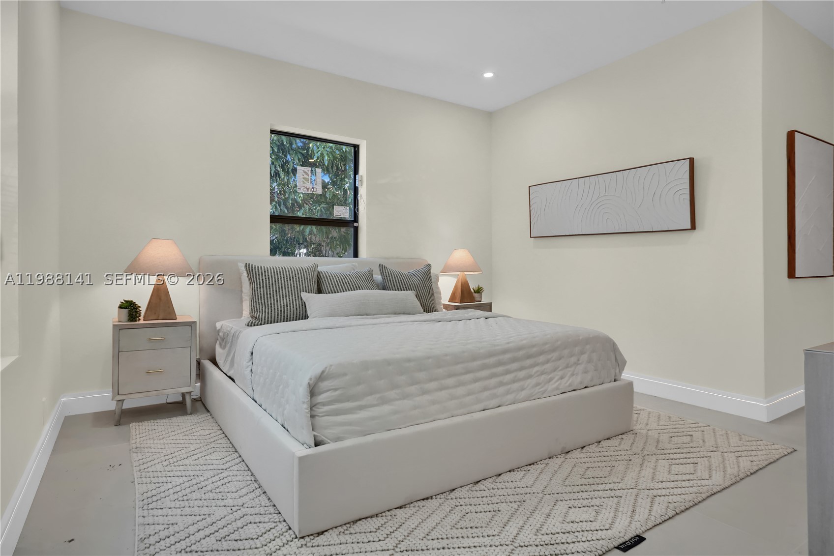 HOLLYWOOD LAKES SECTION - Residential