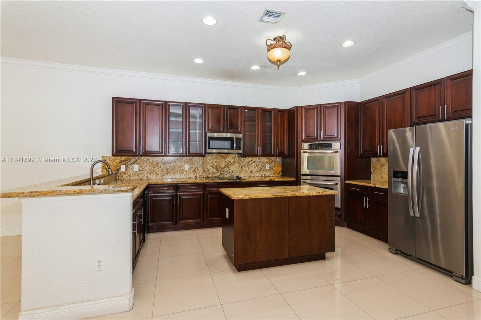 RL OLD CUTLER - Residential