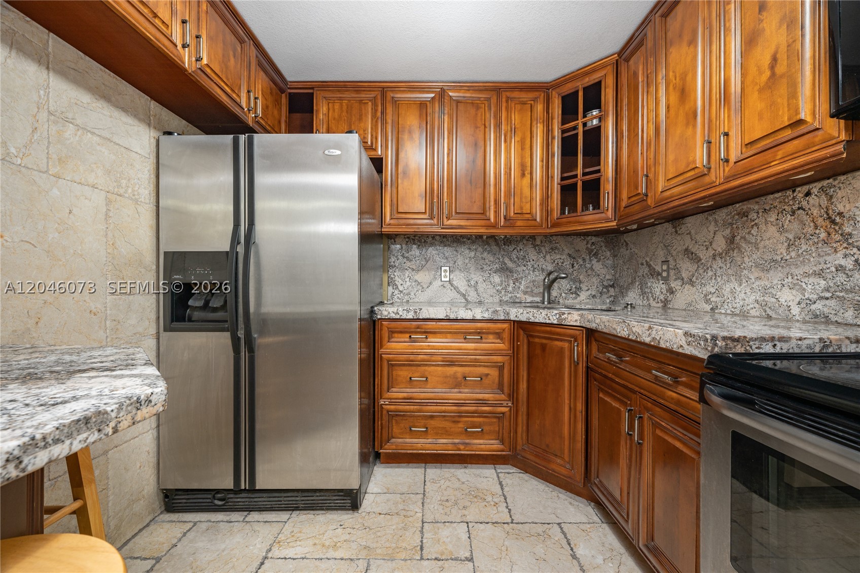 DESOTO PARK CONDO - Residential Lease