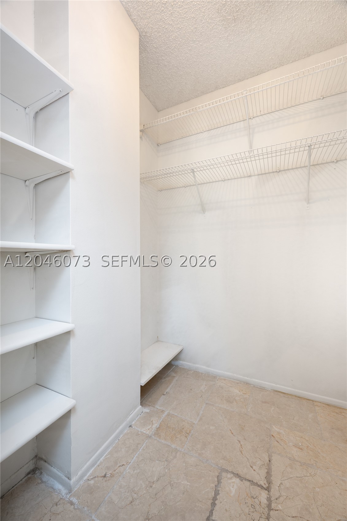 DESOTO PARK CONDO - Residential Lease