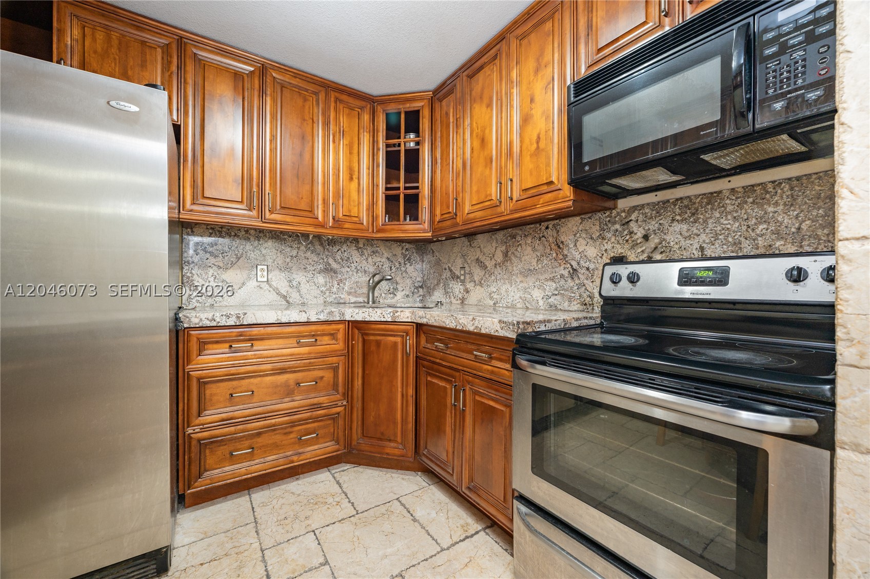 DESOTO PARK CONDO - Residential Lease