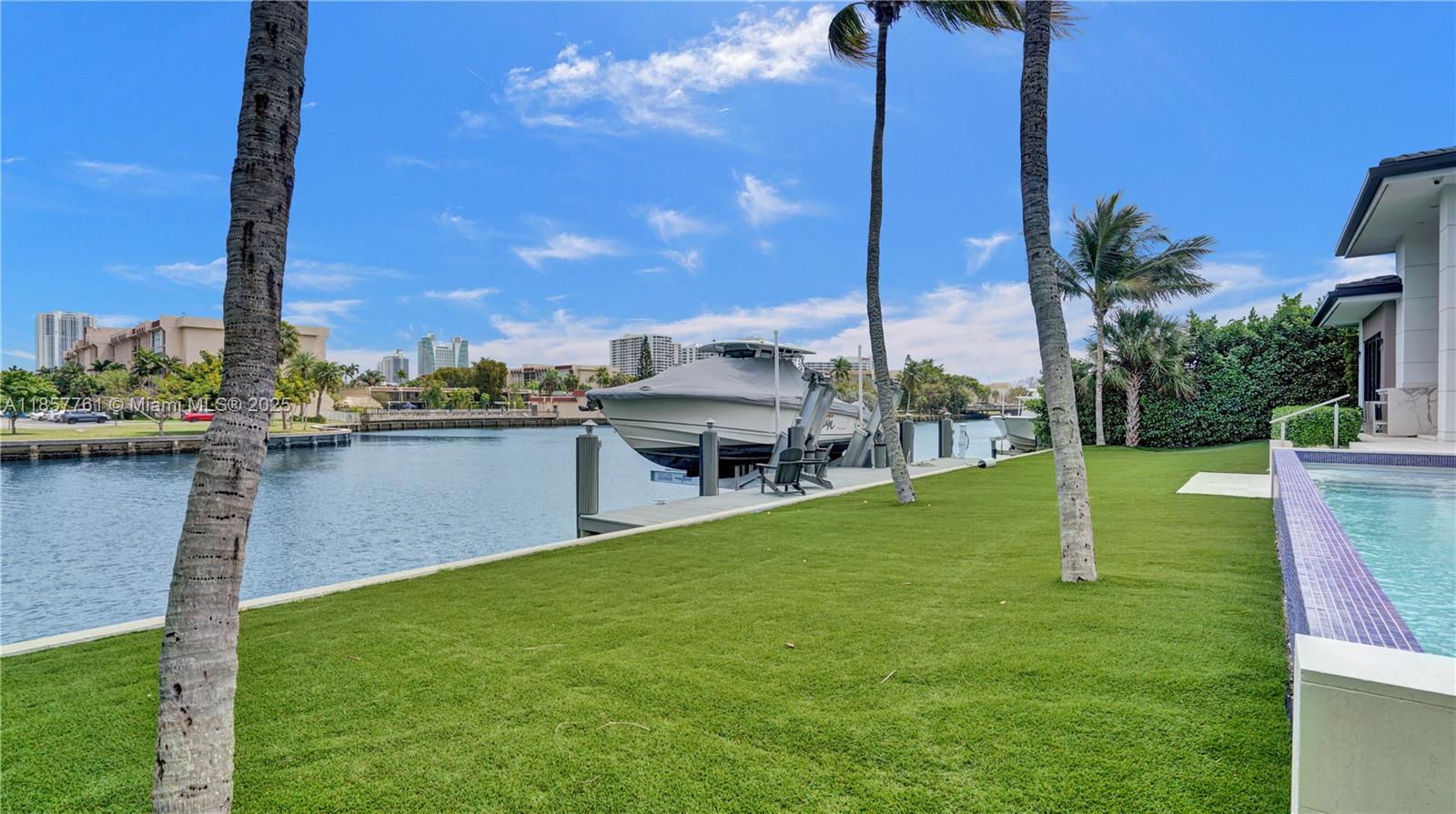 DIPLOMAT GOLF ESTATES - Residential