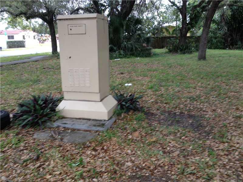 CORNER VACANT LOT 9950 SQFT READY TO BUILD. IT IS LOCATED ON THE CORNER OF 169 TER NW 32 AVE.