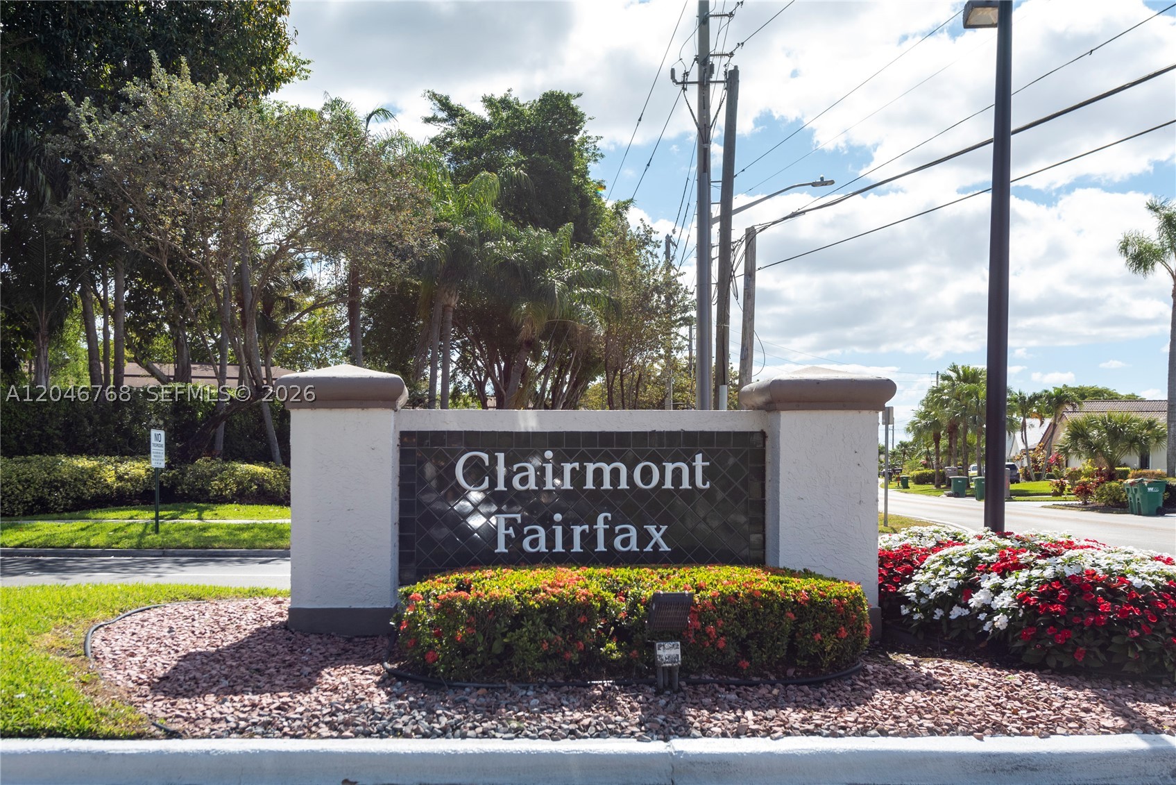 2 BED 2BTH GROUND FLR CORNER/MOVE IN READY/Excellent condition/HUGe 18x6FT enclosed/tiled/patio overlooking lovely garden view (can be used as another rm/not included in sqft of unit..Large laundry/full size/Tile in living, new Luxury Vinyl Planks in both beds/both baths. A/C 2024, Water Heater 2022. Honey WOOD Cabinets in kitch/pull out shelves. S Appliances. Freshly Painted/Maint includes, Water/ Internet/Cable. COURTESY BUS to local shopping, medical/special locations/events. Steps to Parkng. Can Rent immediately!. Kings Point is 55+ resort style/boasts."Class "A" fitness/huge clubhouse w/ Indoor/Outdoor Pools/spas, Activities daily/exercise classes. Wkly Live Entertainment/nightly movies/24 Hr Gated @Clairmont, see it for yourself.  Tenant moving out on 8/31 so the timing is perfect! 24 Hour notice to arrange with Tenant.