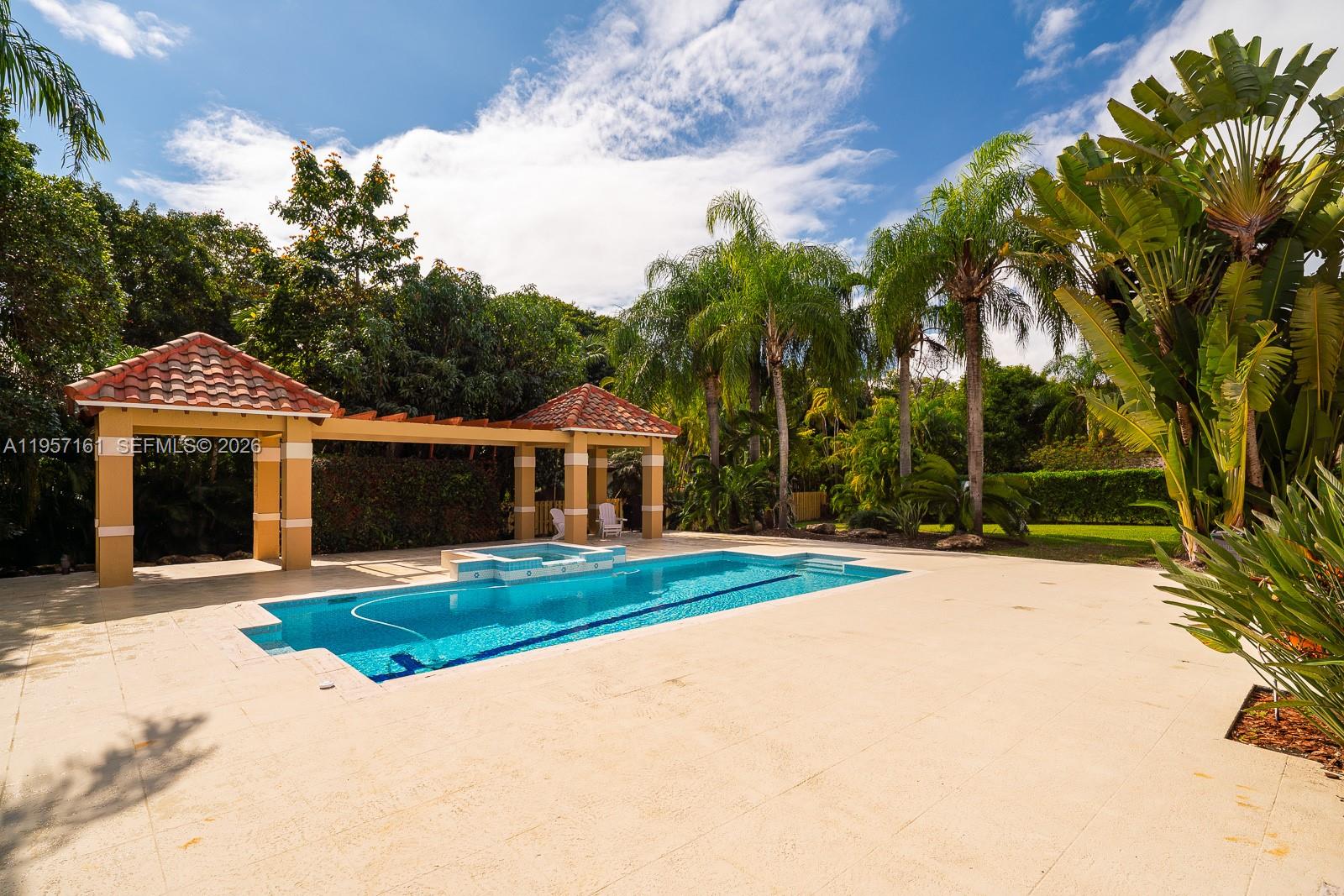 ROCKDALE ESTATES - Residential