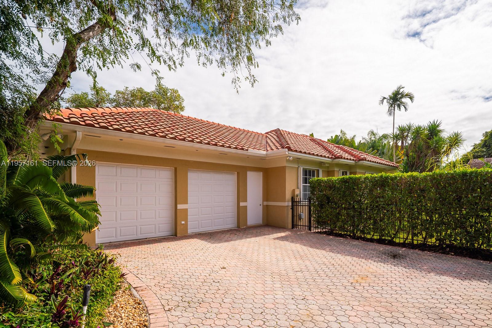 ROCKDALE ESTATES - Residential