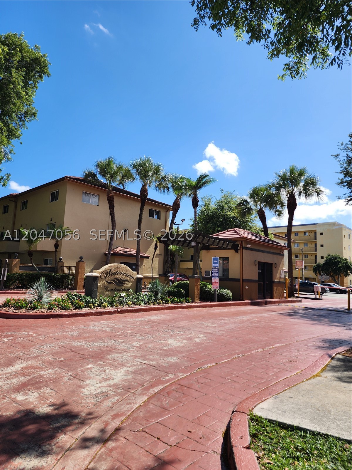 WATERVIEW CONDO - Residential Lease