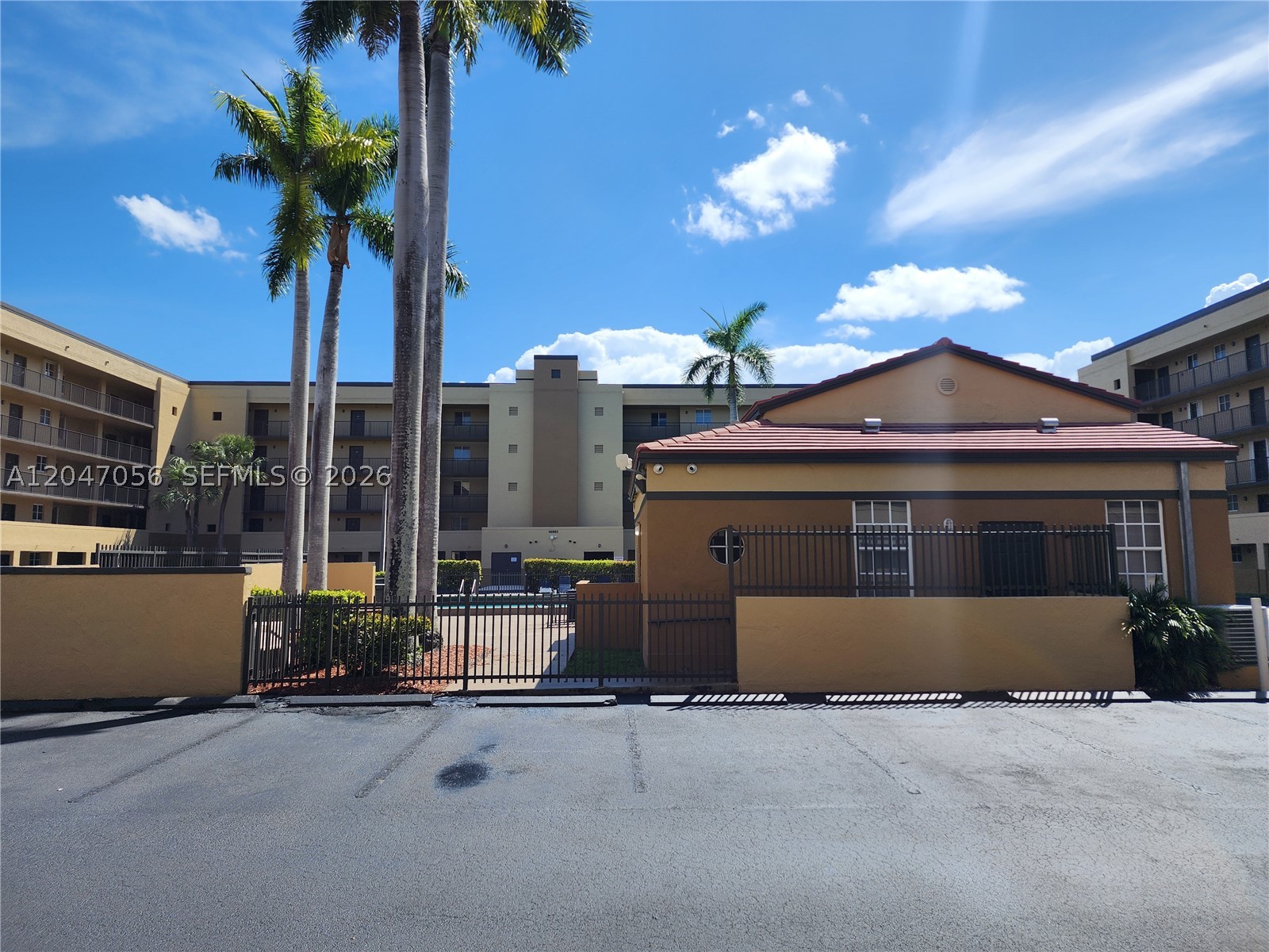 WATERVIEW CONDO - Residential Lease