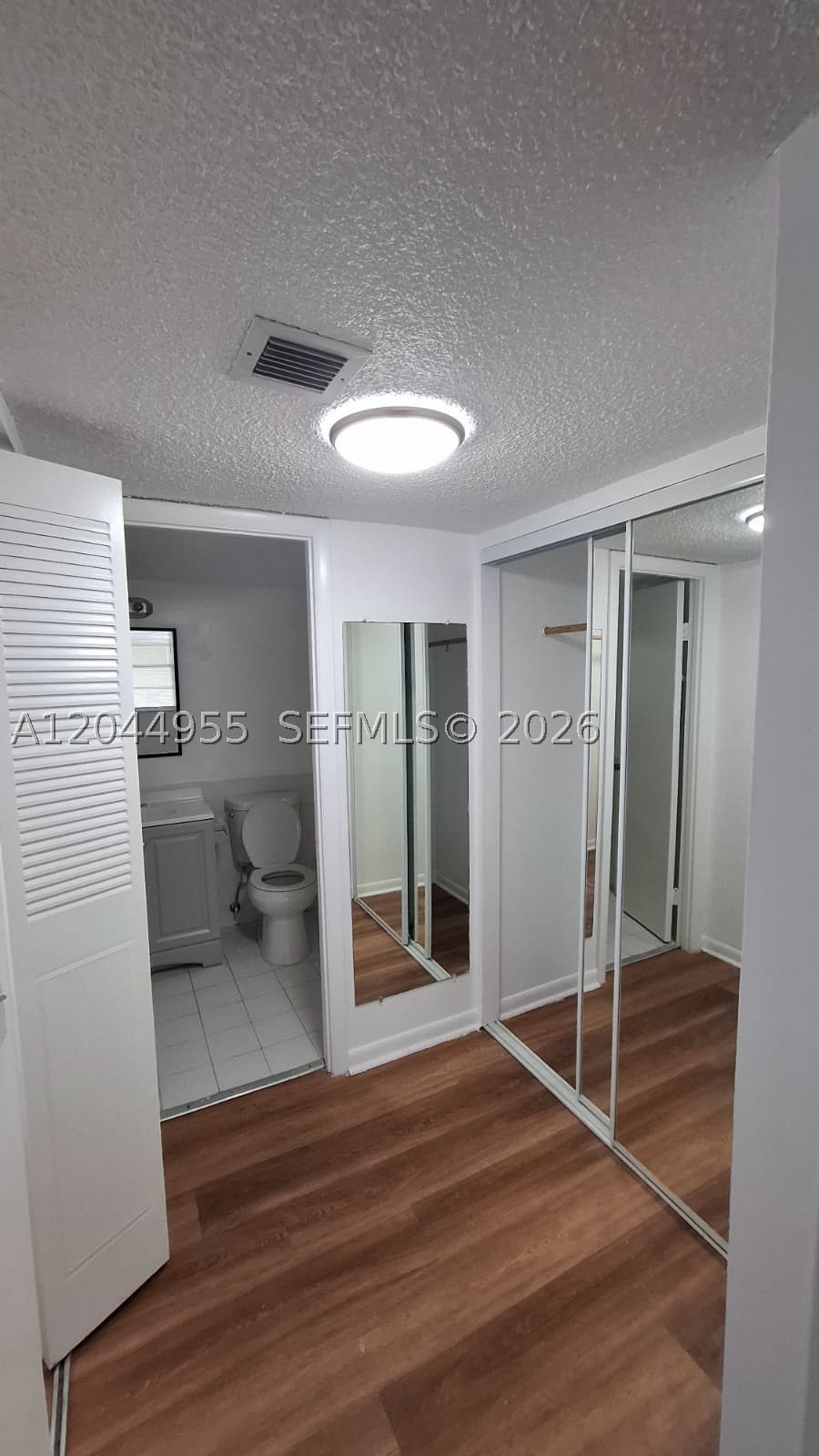 CRESTVIEW TOWERS CONDO - Residential Lease