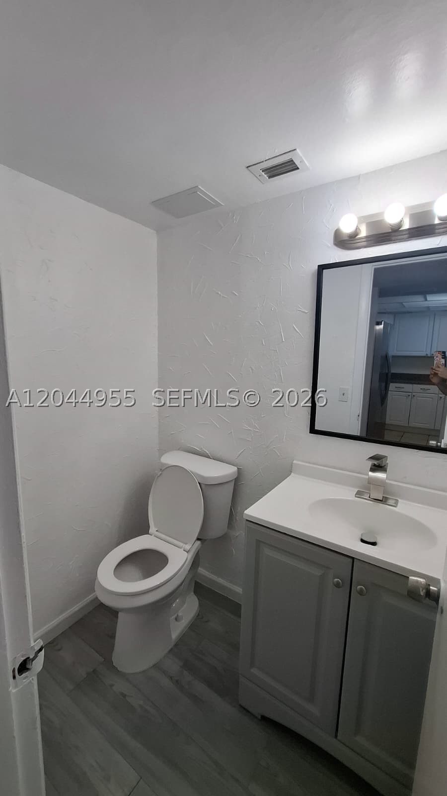 CRESTVIEW TOWERS CONDO - Residential Lease