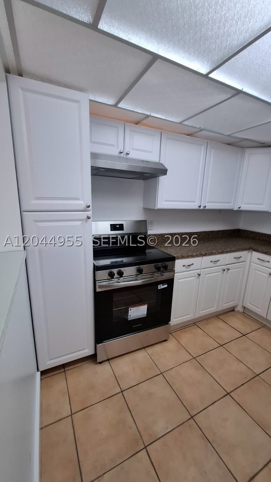 CRESTVIEW TOWERS CONDO - Residential Lease