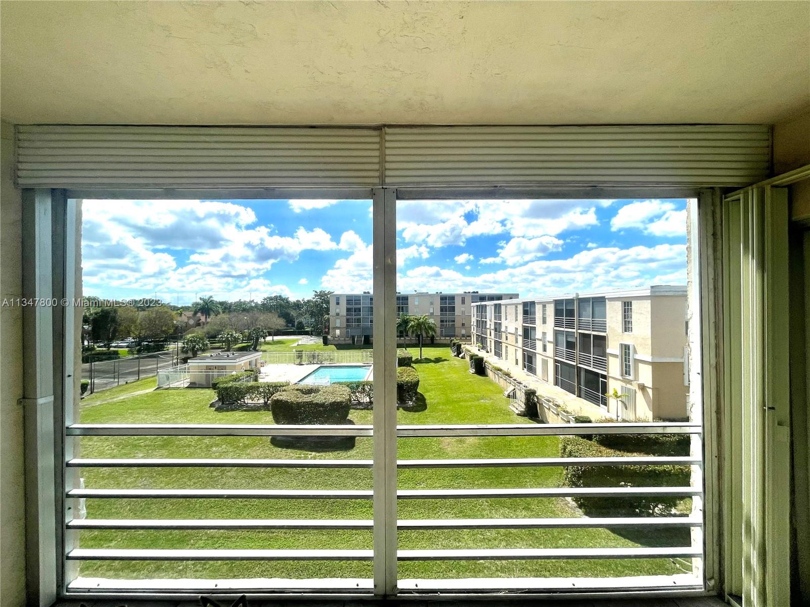 FRENCH VILLAS CONDO - Residential Lease