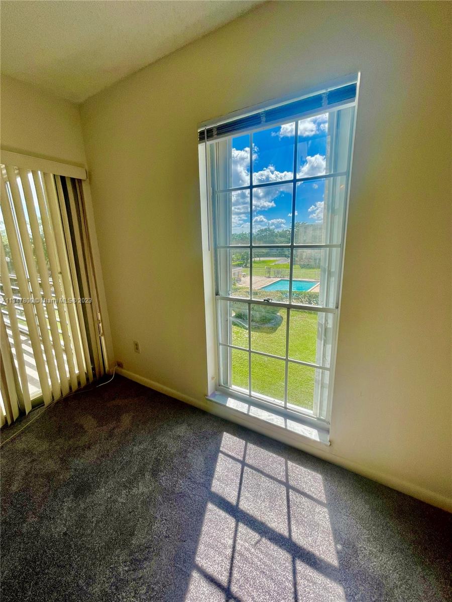 FRENCH VILLAS CONDO - Residential Lease
