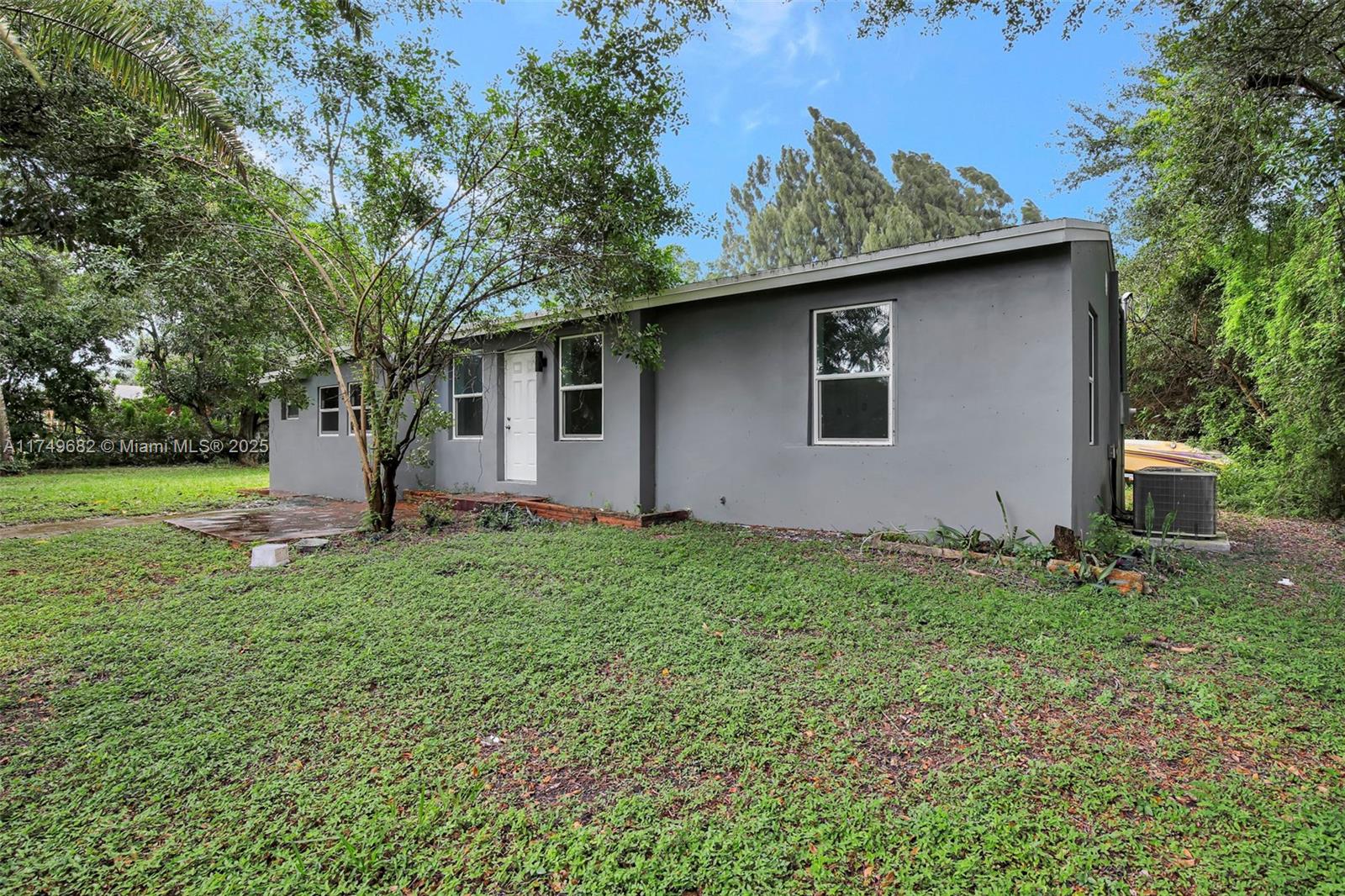 BROWARD GARDENS - Land
