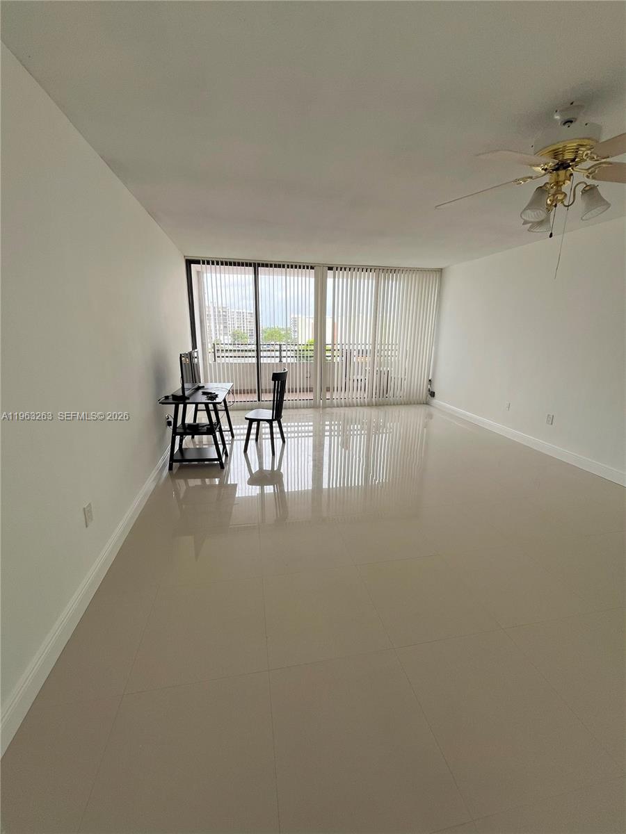 ALEXANDER TOWERS CONDO - Residential