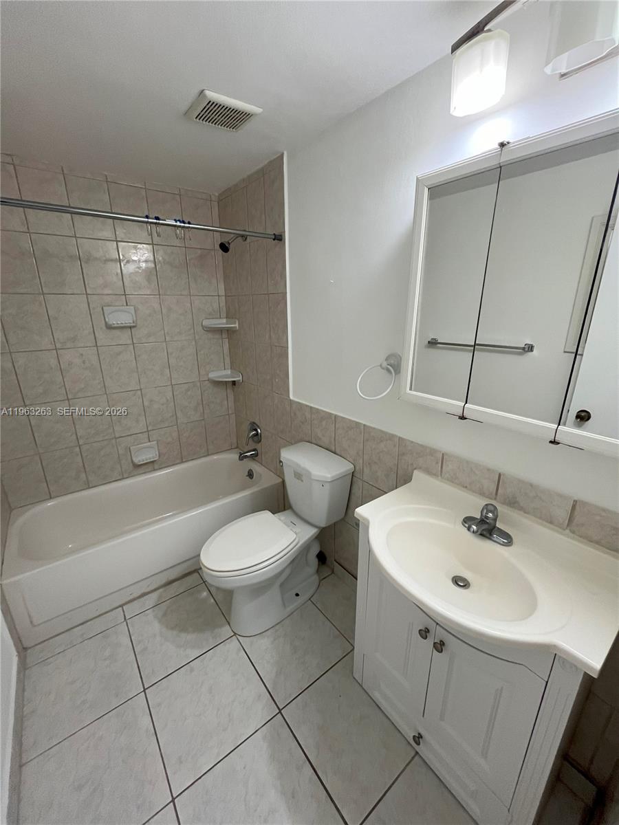 ALEXANDER TOWERS CONDO - Residential