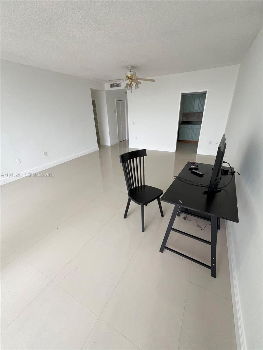 ALEXANDER TOWERS CONDO - Residential