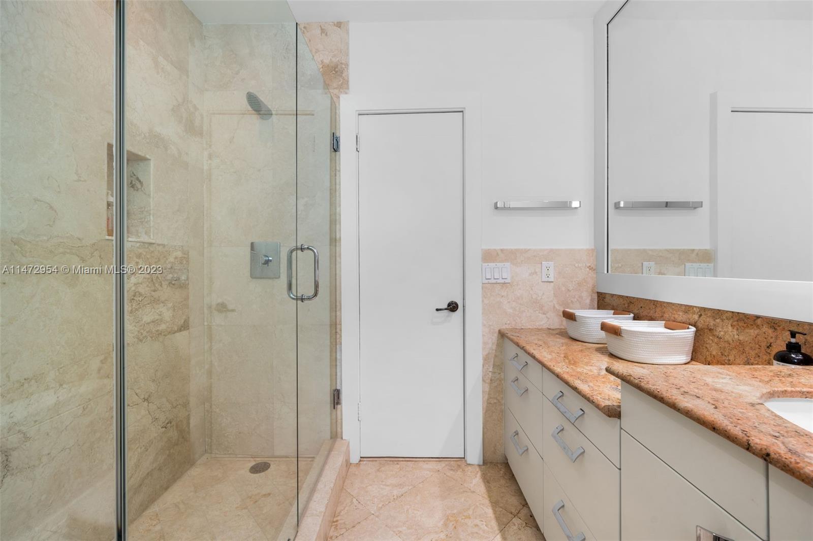 LA GORCE GOLF SUB - Residential
