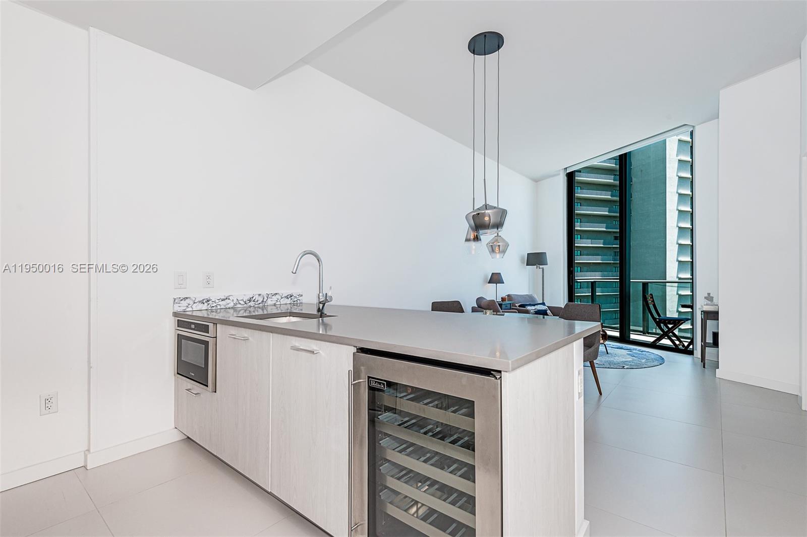 PARAISO BAYVIEWS CONDO - Residential