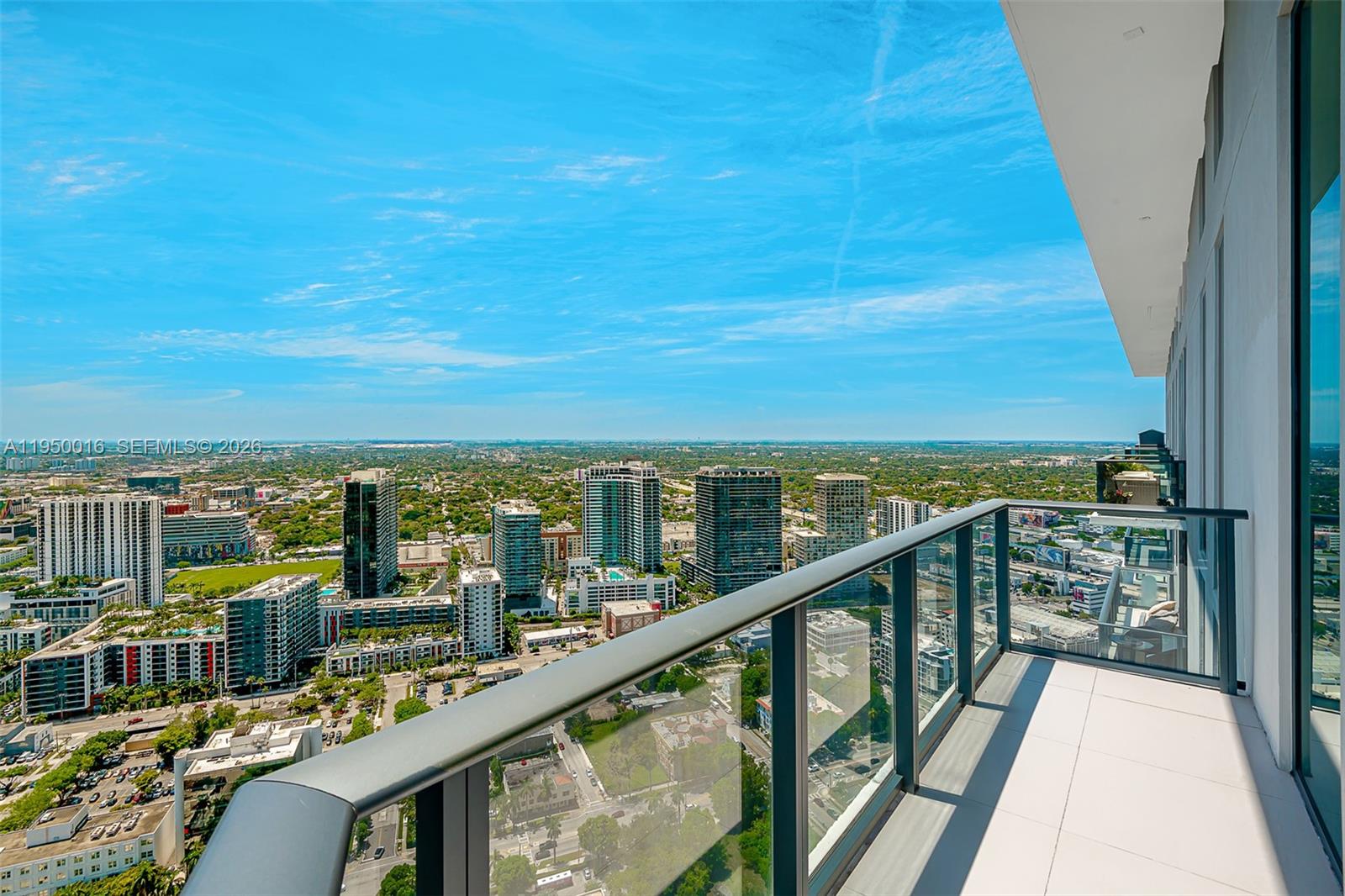 PARAISO BAYVIEWS CONDO - Residential