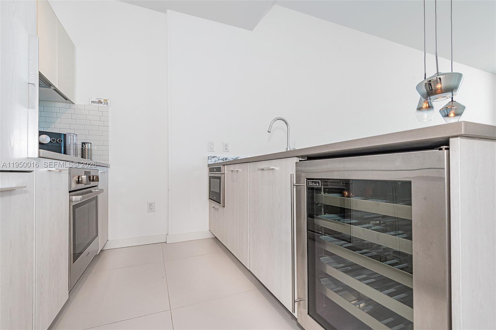 PARAISO BAYVIEWS CONDO - Residential