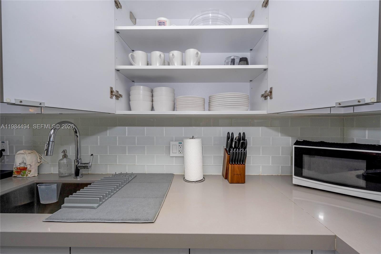 CANVAS CONDO - Residential Lease